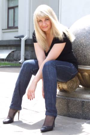 Ukrainian brides: Elena Elena, Lugansk, Ukraine