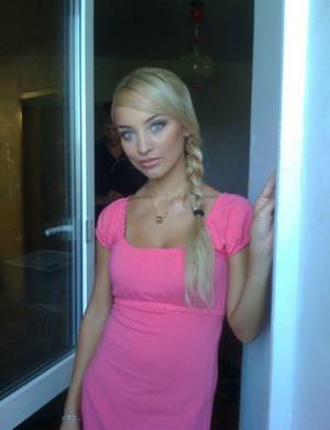 Ukrainian brides: Nelya Mala, Alchevsk, Ukraine