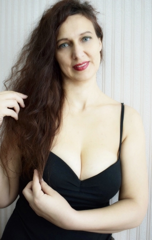 Ukrainian brides: Galina Urodlivets, Kherson, Ukraine