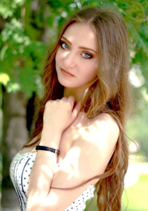 Ukrainian brides: Sveta Perepelicina, Lugansk, Ukraine