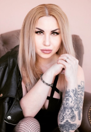 Ukrainian brides: Daria Glebova, Mariupol, Ukraine