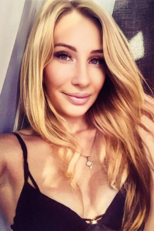 Ukrainian brides: Ekaterina Dzhebarova, Mariupol, Ukraine