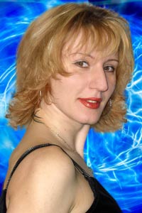 Ukrainian brides: Oxana Tokarchuk, Komsomolsk, Ukraine