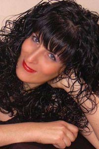 Ukrainian brides: Luiza Grigorian, Lugansk, Ukraine