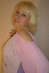 Ukrainian brides: Irina Nadtochiy, Sumy, Ukraine