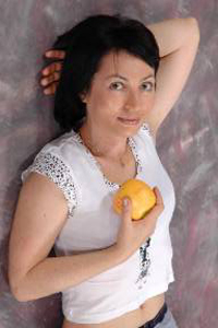 Ukrainian brides: Nadin Stratu, Nikolaev, Ukraine