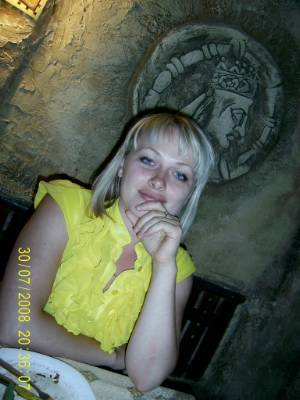 Ukrainian brides: Oksana Gromova, Lugansk, Ukraine